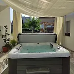 Villa House Tolesa *